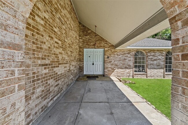 23806 Spring Moss Dr