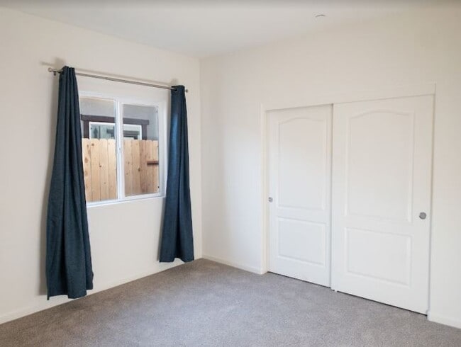 Photo - 4264 Lasalle Dr