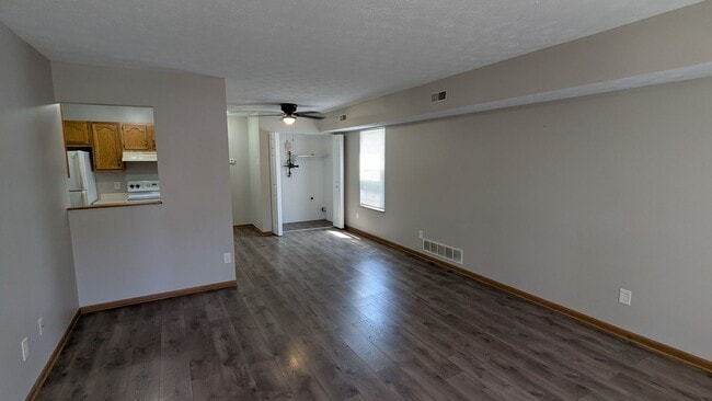 Photo - MN Cedar Village (861) Unit Apt C