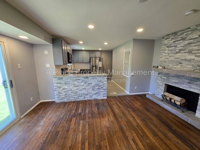 7563 Georgetown Dr