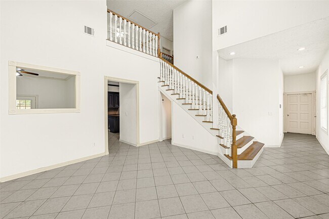 Photo - 10535 Emnora Ln