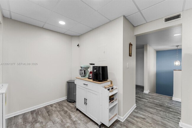 Photo - 6701 SW 116th Ct Unit 406