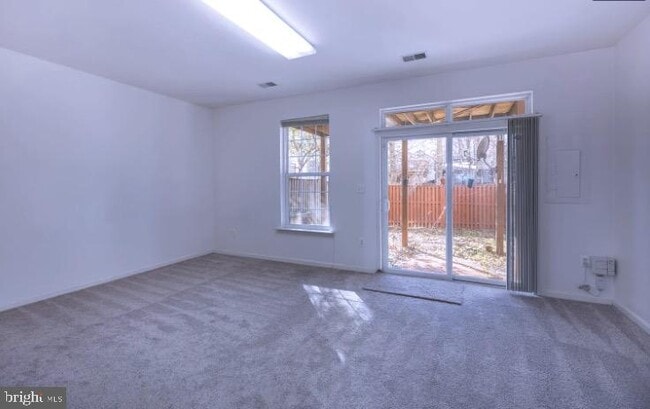 Photo - 46801 Sweet Birch Terrace