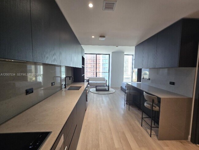 Building Photo - 20 NE 11th St Unit 2307