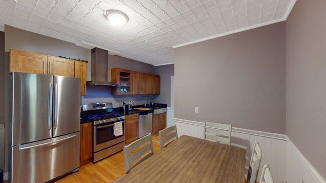 Building Photo - 173 Rindge Ave Unit 2L