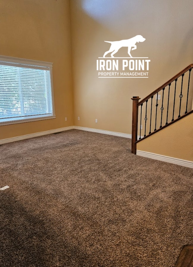 Photo - 3/2.5 in Boise-2 Car Garage, Fireplace, Vaulted Ceilings, Landscaping Included.