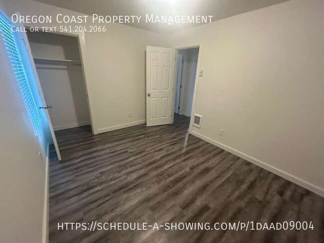 Photo - 170 SW Strawberry Ln Unidad D