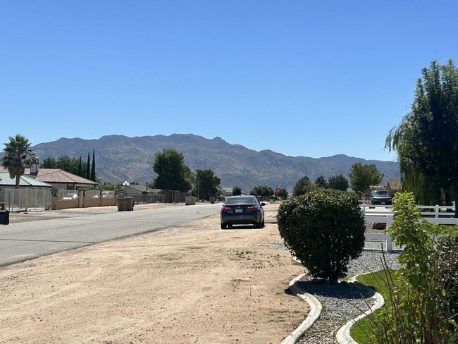 Photo - 7450 Paisley Ave