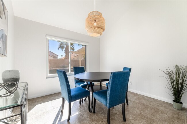 Photo - 2717 Lovington Dr