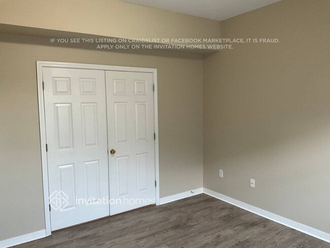 Photo - 2711 Queen Alberta Dr