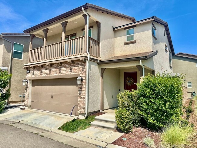 Building Photo - Newly Built 3/2.5 Bonadelle Home in Riverstone Community