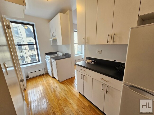 Bright 2-Bedroom in Nolita | 4th Floor, Pr... - Bright 2-Bedroom in Nolita | 4th Floor, Pr... Apartment Unit 18