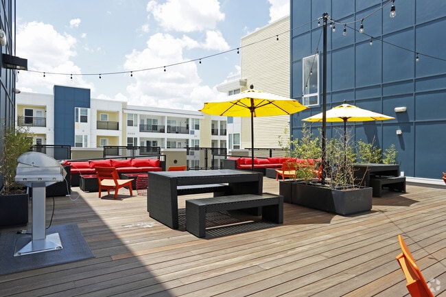 Roof-Top Terrace - The Element At Ghent