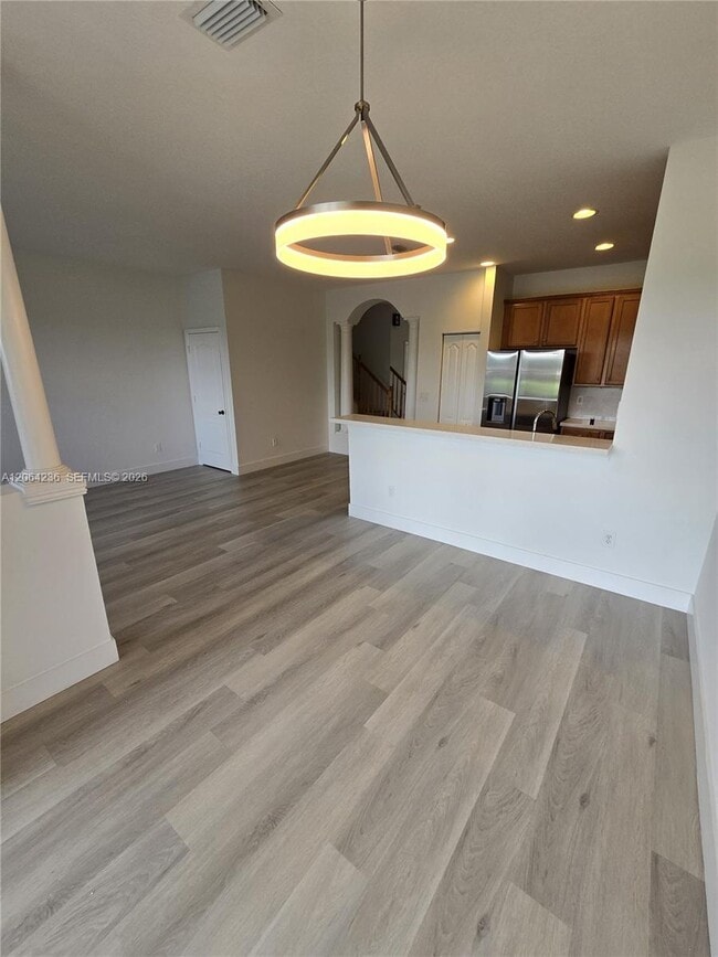 Photo - 331 River Bluff Ln