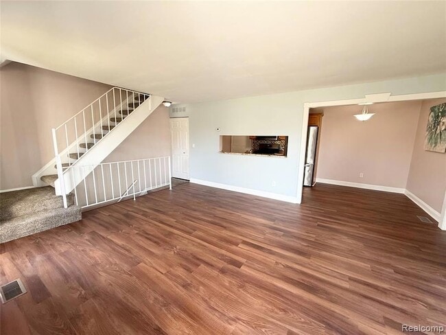 Photo - 23647 Stonehenge Blvd Unidad 42