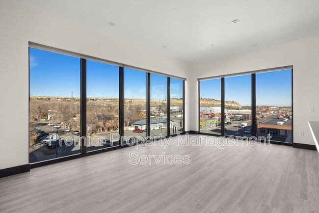 Photo - 2310 First Ave N Unit #402