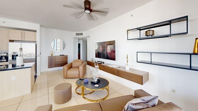 Photo - 79 SW 12th St Unidad 2206-S