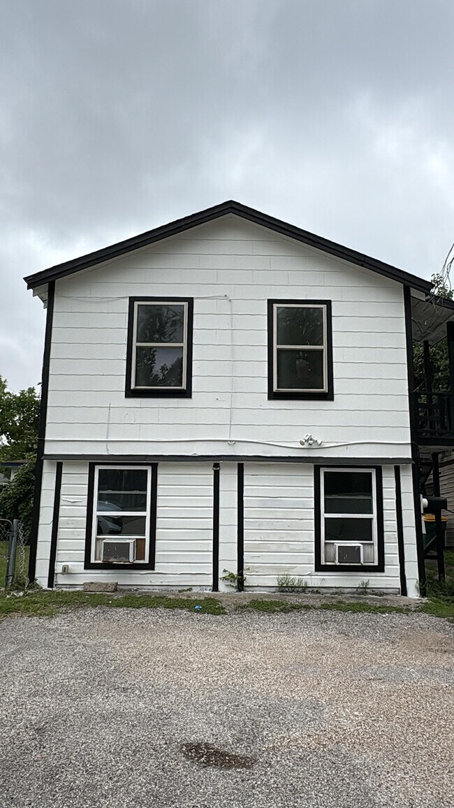 Photo - 702 Rosedale St