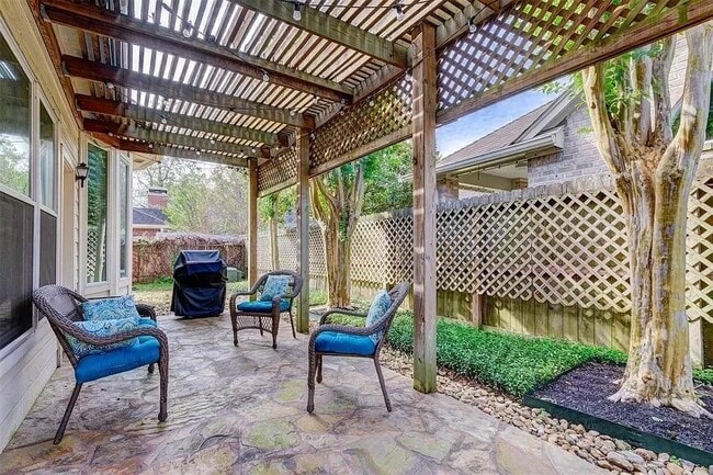 1207 Campton Ct