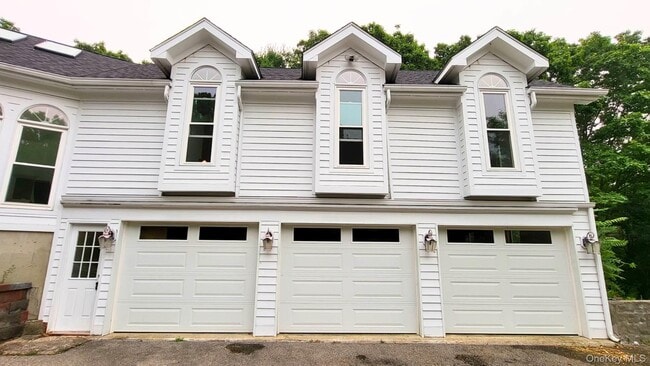 Photo - 19 Friendship Ln