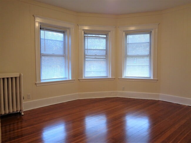 Photo - 553 Brookline Ave Unit 6