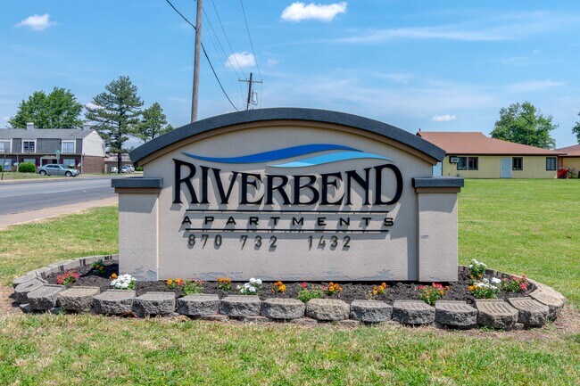 Riverbend Apartments - Riverbend Apartments