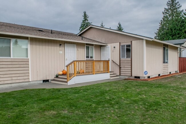 Building Photo - 7019-RLProperties Unit B