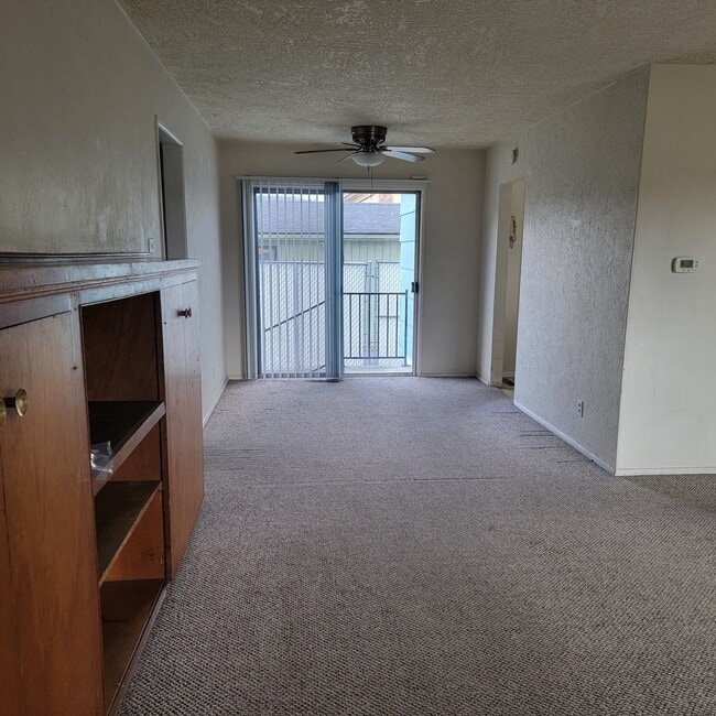 Photo - 1673 NW Goetz St