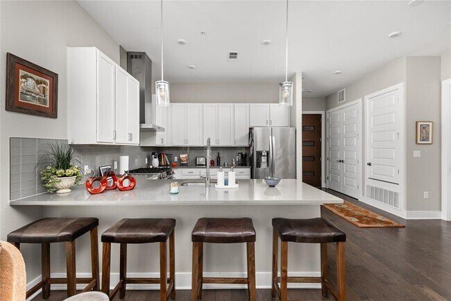 Photo - 4325 Jackson Ave Unit 2105