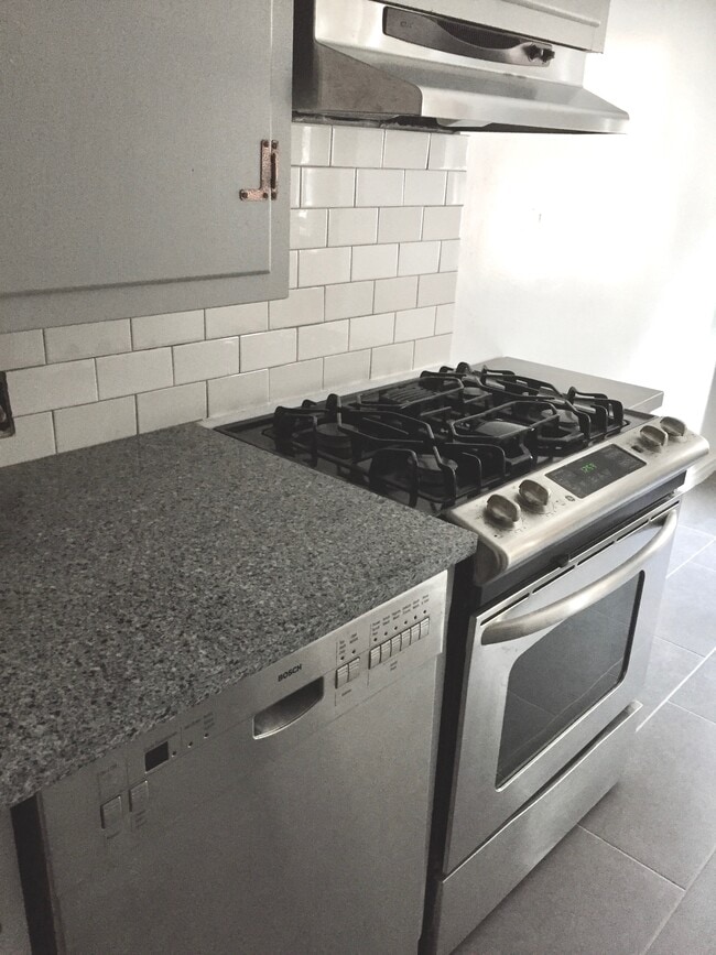 Photo - 4736 40th St Unit 2