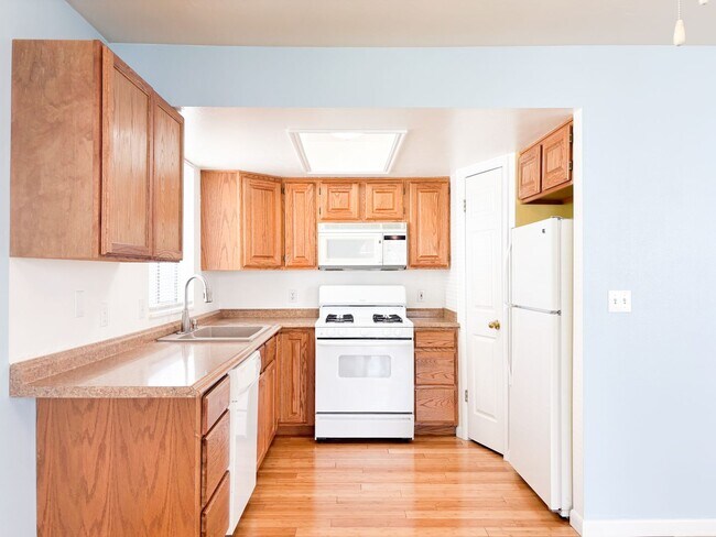 Photo - 481 N Orem Blvd