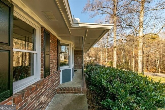 Photo - 2805 Pine Hill Dr