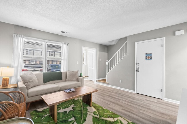 Photo - 405 13th Ave S Unidad ID1459976P