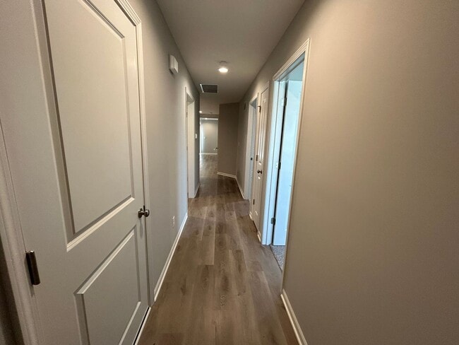 Building Photo - 651-653 Fall Meadow Unit 651 Fall Meadow