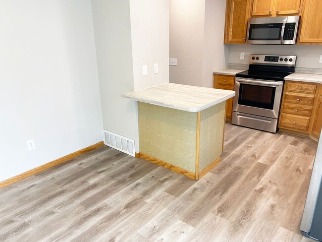 Photo - 1933 Northwestern Ave Unit 1935 Northwestern Ave