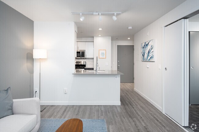 1BD, 1BA - 500SF