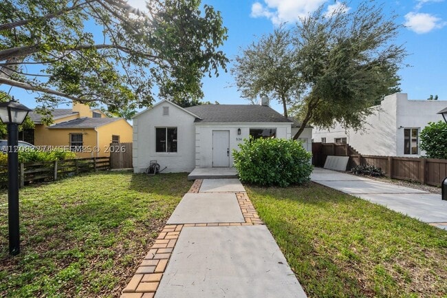 Building Photo - 534 NW 50th St