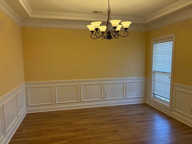 Photo - 945 College Pl Ct NW