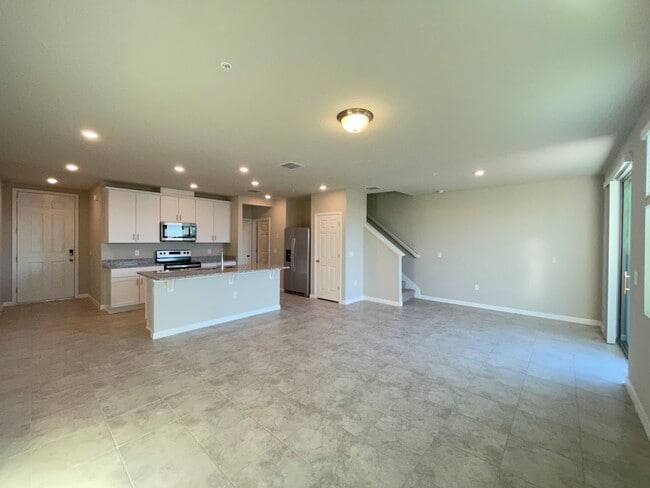 Photo - Lake View 3 Bedroom, 2.5 Bath Townhome in Ocoee FL!