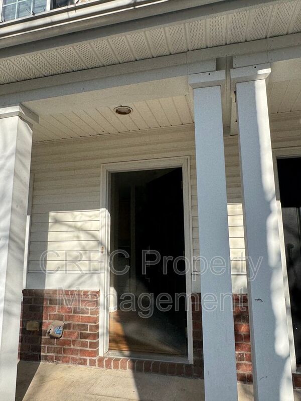 Photo - 202 Twin Tree Dr