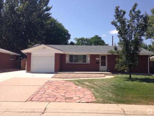 Building Photo - Fabulous Lakewood Home!