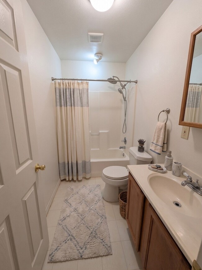 114 Scofield Ave