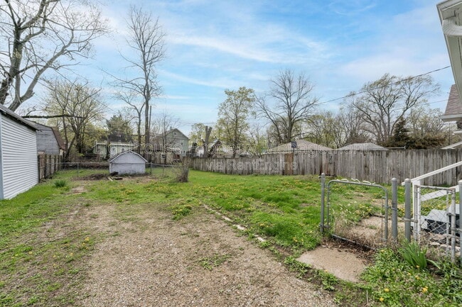 Photo - 1702 Reed St