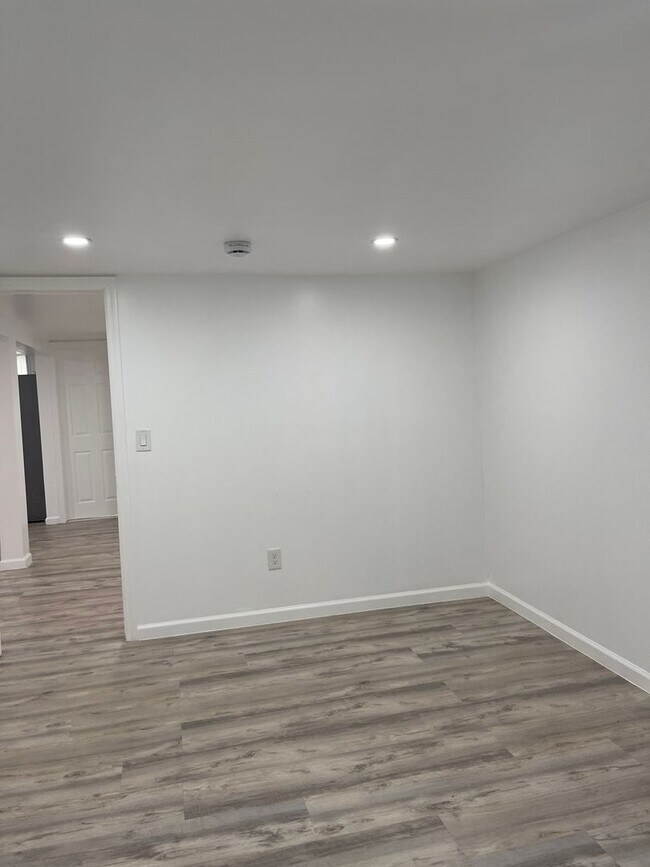 Photo - 258 Greeley Ave Unit Base