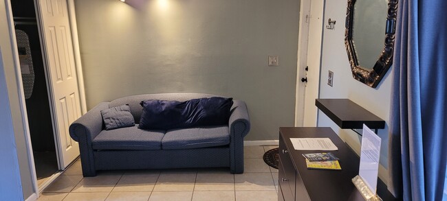 Photo - 129 SE 2nd Ter Unit 1