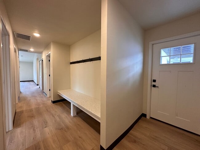 Photo - 1661-1663 Amy Street Unit 1661