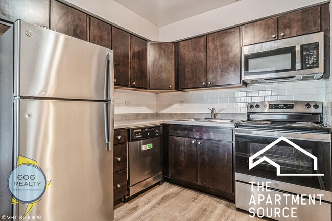 Building Photo - 110 N Kenilworth Ave Unit 5C