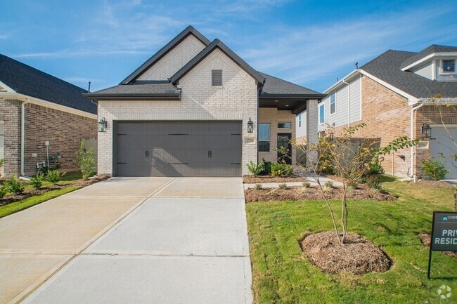 Building Photo - 17710 Tree of Heaven Rental