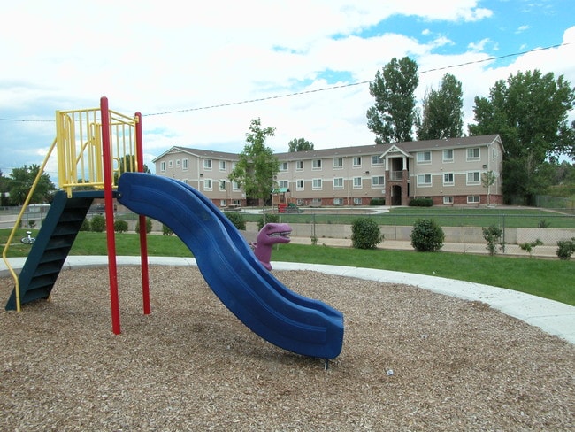Orchard Crossing Apartments