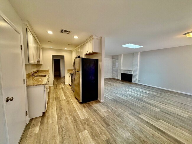 4618 Collwood Ln